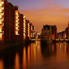 Hamburg Speicherstadt bei Blauer Stunde