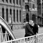 Hamburg - Speicherstadt, das Liebespaar-SW