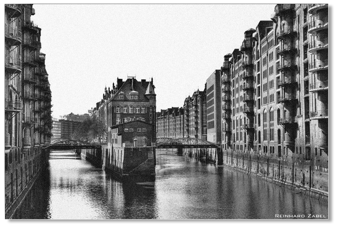 Hamburg Speicherstadt- Poggenmühlen - Brücke