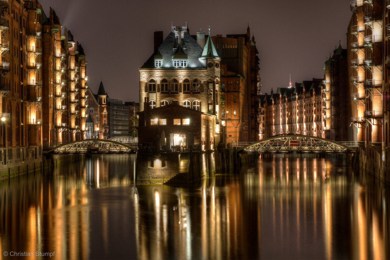 Hamburg - Speicherstadt / Wasserschloss