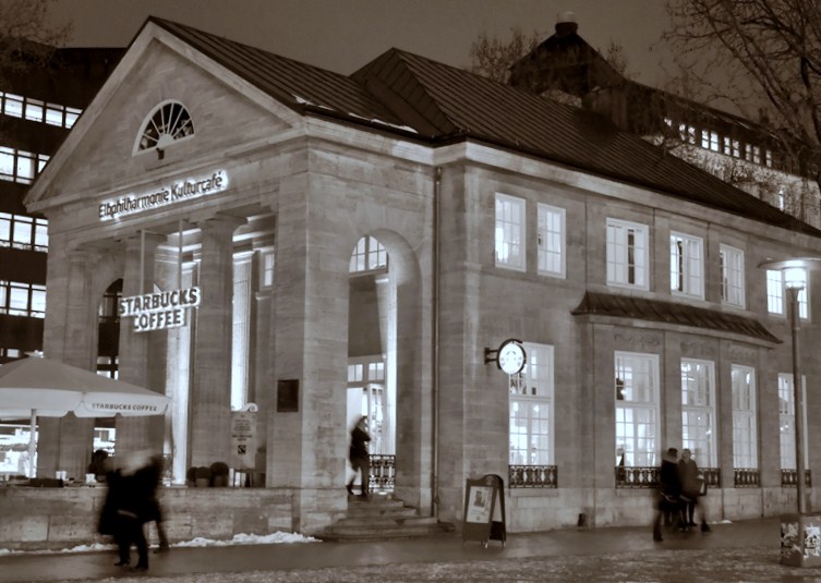 Hamburg Starbucks Foto Bild Architektur Motive Bilder Auf Fotocommunity