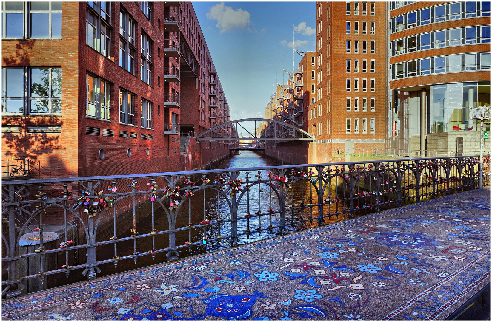 Hamburg - Steinerner Orientteppich, Wilhelminenbrücke 