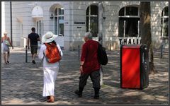 Hamburg:   Summer in the City