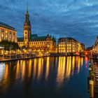 Hamburg.  Über die Kleine Alster.