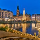 Hamburg, Weihnachtsmarkt auf dem Rathausplatz