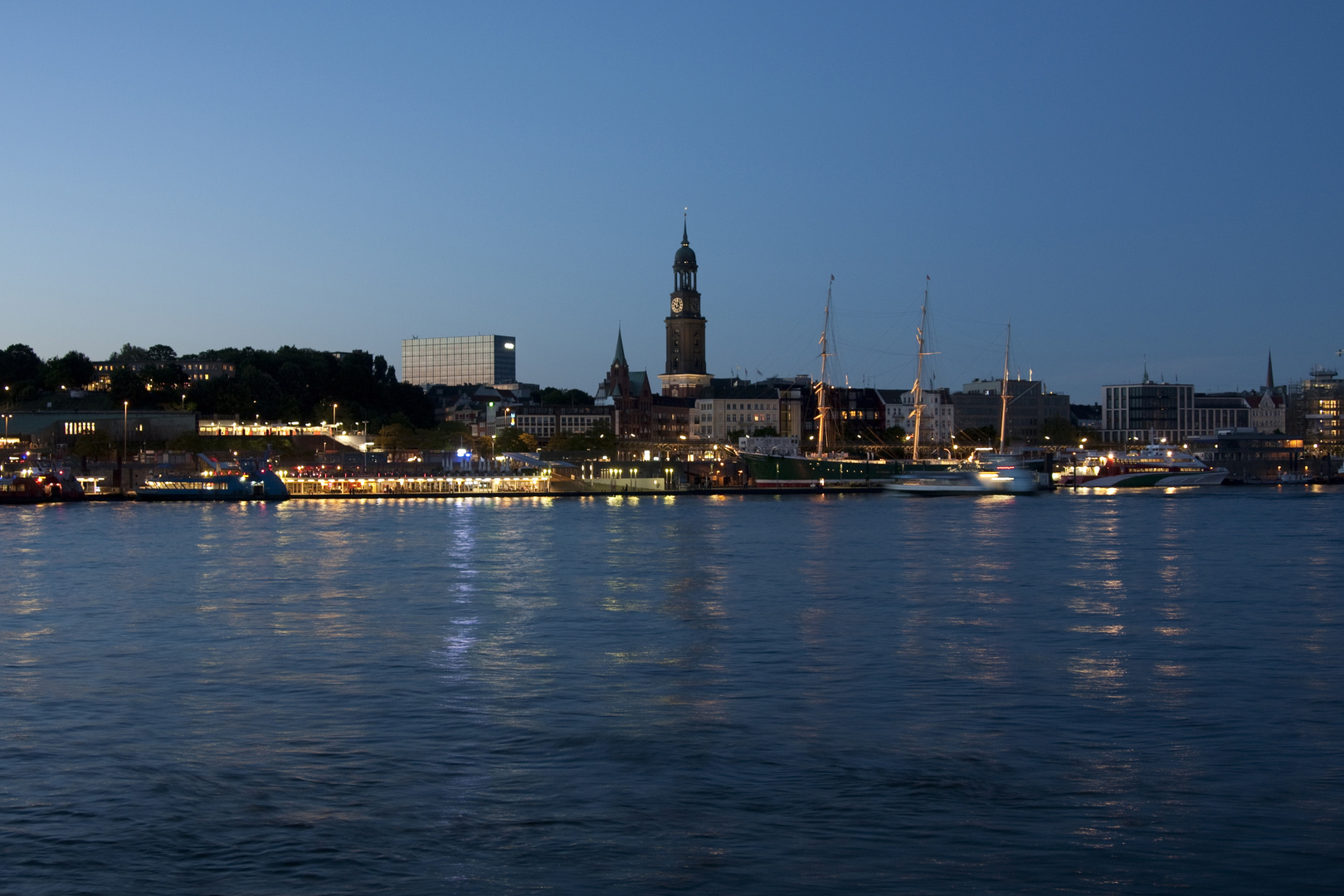 Hamburg zur blauen Stunde