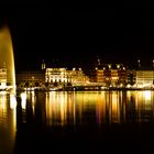 Hamburger Binnenalster bei Nacht