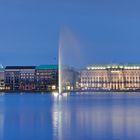 Hamburger Binnenalster - Blick auf das Hapag-Lloyd Gebäude