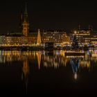 Hamburger Binnenalster zur Weihnachtszeit