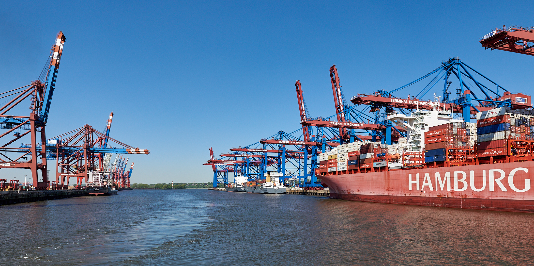 Hamburger Container-Hafen bei Steinwerder.