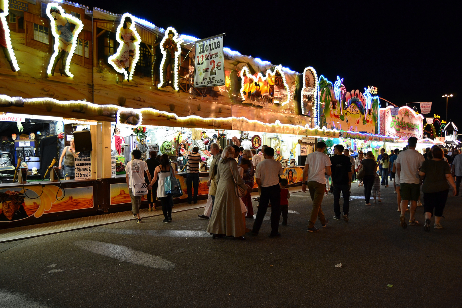 Hamburger Dom (3) Hein, schieß mir eine rote Rose