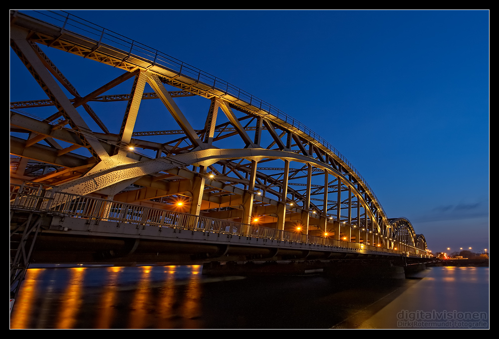 Hamburger Freihafenelbbrücke /2.