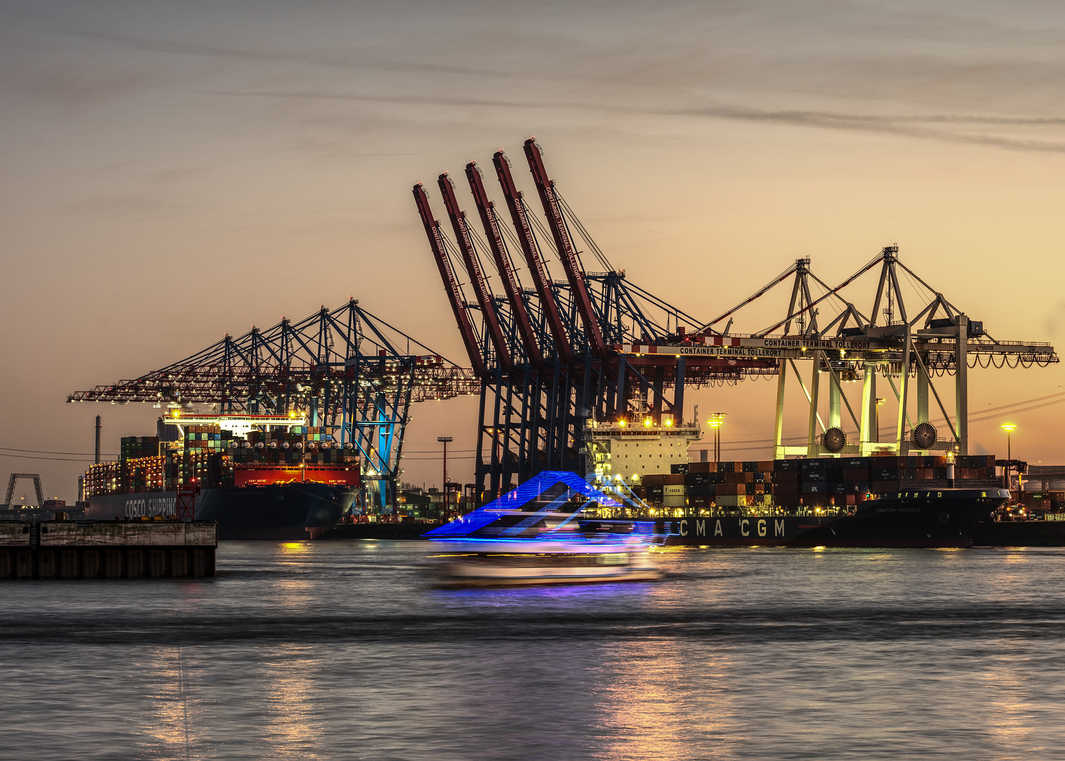 Hamburger Hafen Foto Bild world hamburg hafen Bilder Hamburger Hafen Foto Bild world hamburg hafen Bilder