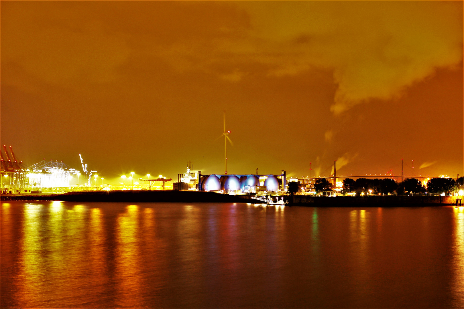 Hamburger Hafen am Abend 1