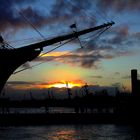 Hamburger Hafen am Abend