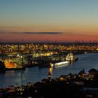 Hamburger Hafen am Abend