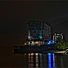 Hamburger Hafen bei Nacht 2