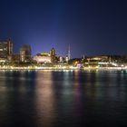 Hamburger Hafen bei Nacht