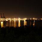 Hamburger Hafen bei Nacht