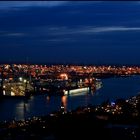 Hamburger Hafen bei Nacht