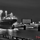 Hamburger Hafen bei Nacht