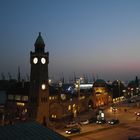 Hamburger Hafen bei Nacht