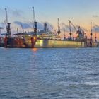 Hamburger Hafen, Dock 10 in HDR