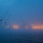 Hamburger Hafen im Nebel