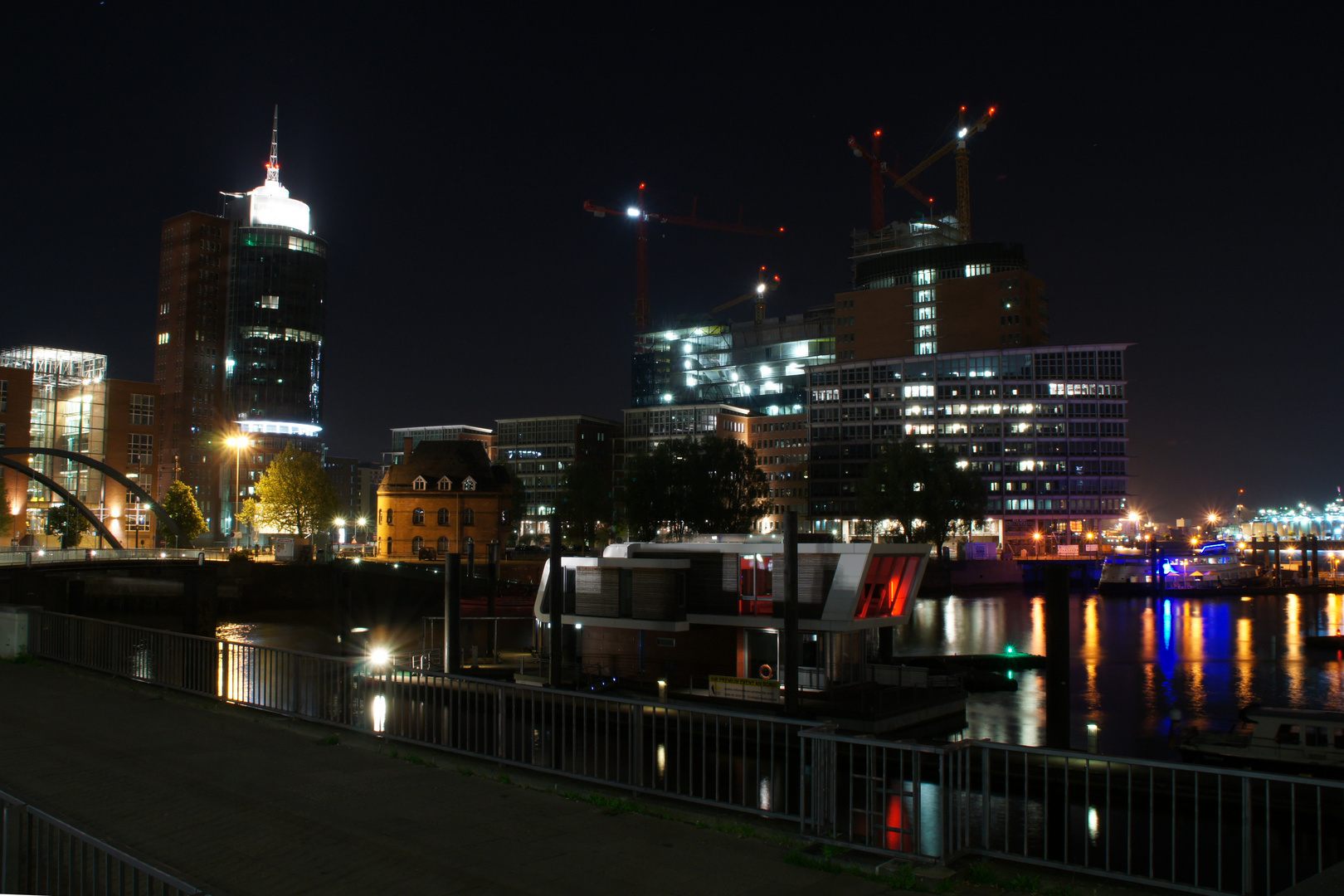 Hamburger Hafen, Kehrwieder bei Nacht