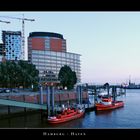 Hamburger Hafen mit ein bisschen Elbphilharmonie