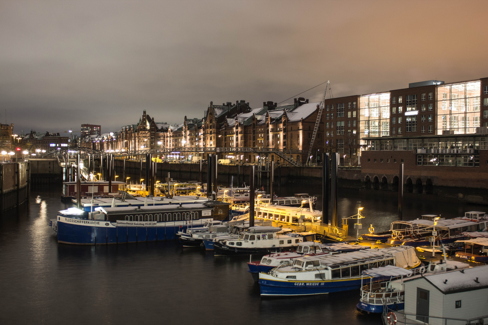 Hamburger Hafen @ Night