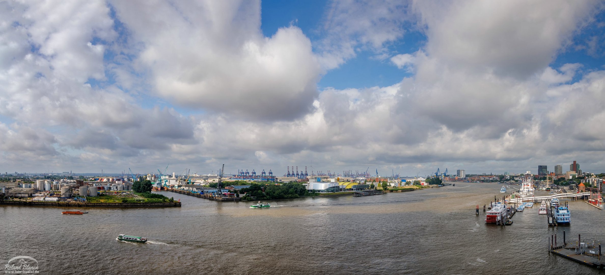 Hamburger Hafen-Pano