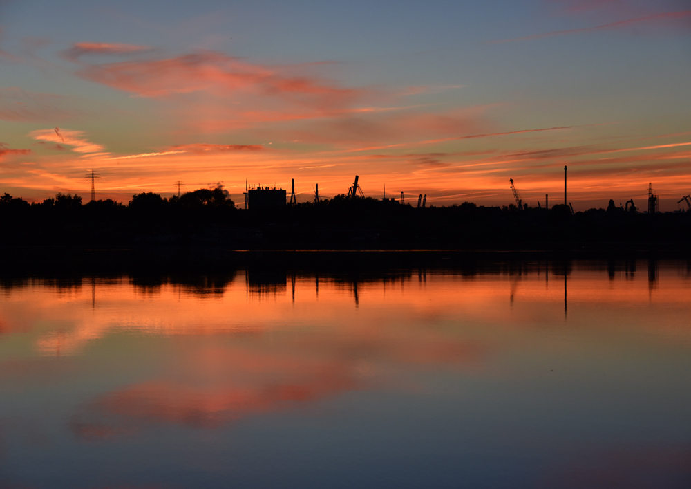 Hamburger Hafen Sonnenuntergang