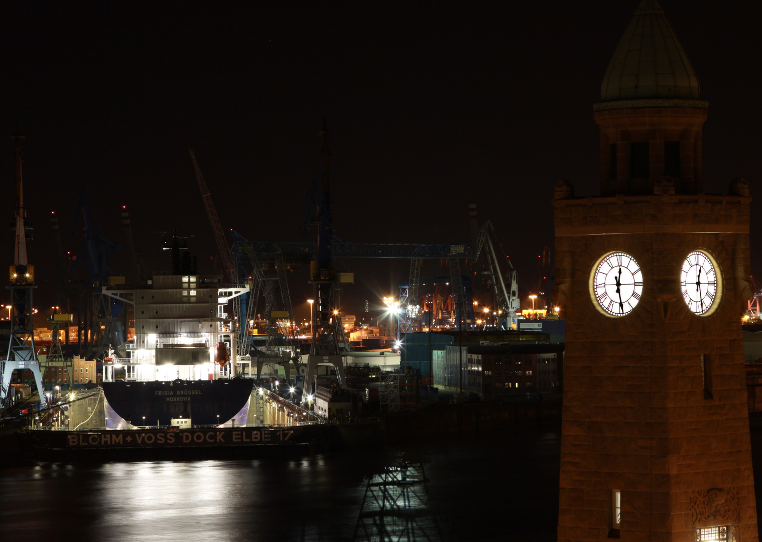 Hamburger Hafen Uhr