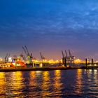 Hamburger Hafen, vom Fischmarkt fotografiert...