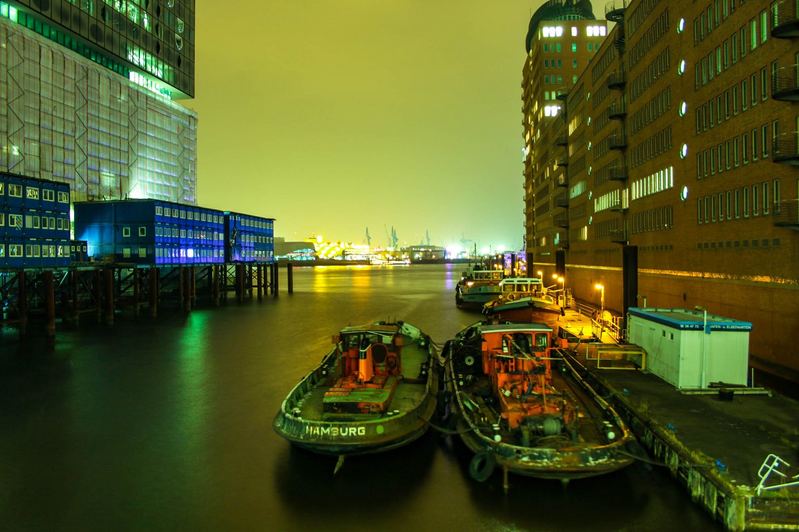 Hamburger Hafencity - Boot