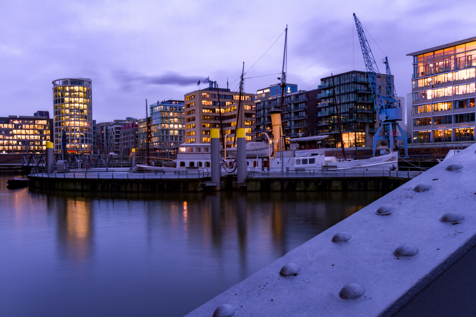 Hamburger Hafencity zur Dämmerung