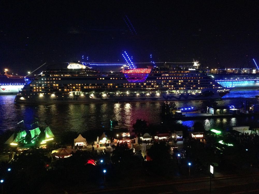 Hamburger Hafen,CRUISE DAYS 2015, AIDAbella