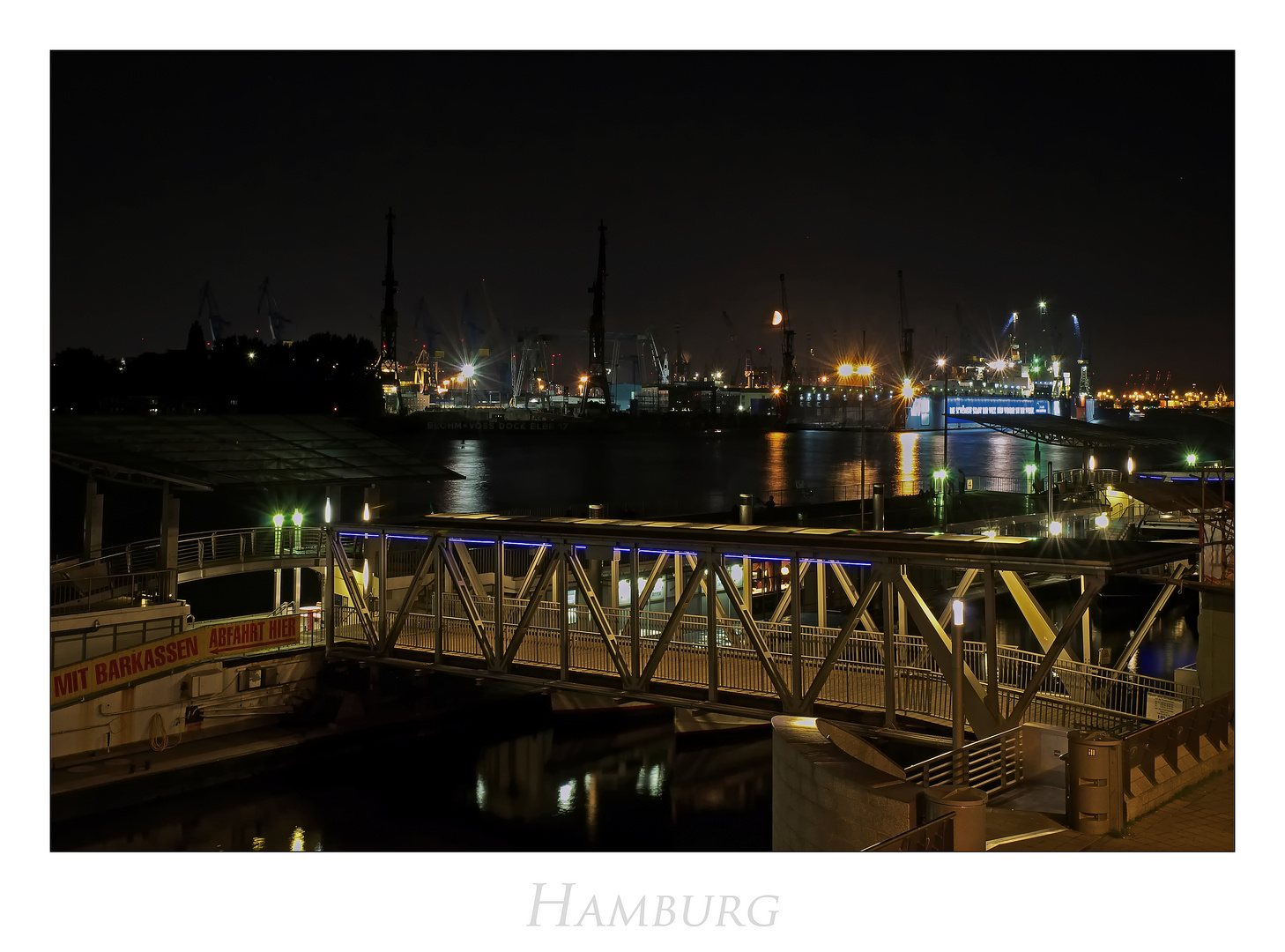 Hamburger-Impressionen " Blick von der Landungsbrücke bei Nacht....."