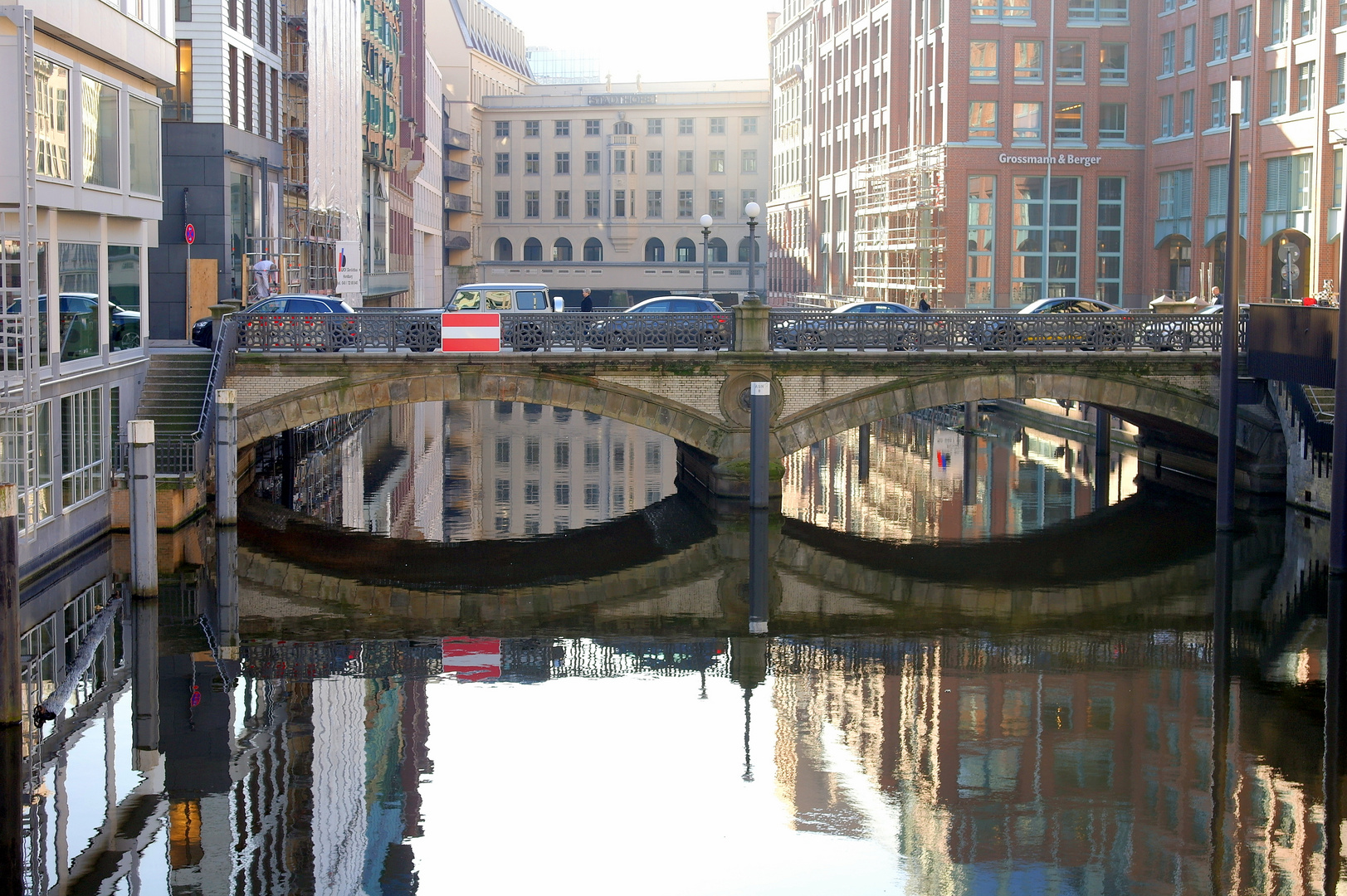 Hamburger Kanalbrücke