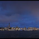 Hamburger Panorama mit Elbphilharmonie