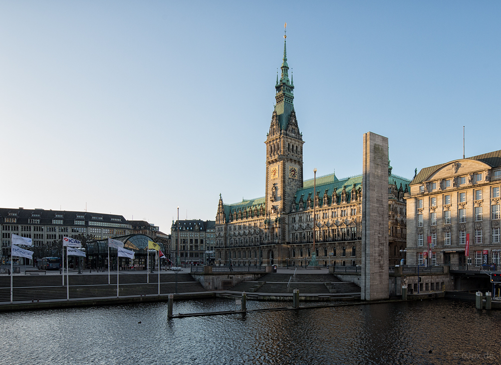 Hamburger Rathaus 080215 II