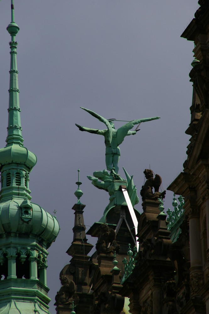 Hamburger Rathaus aus einer etwas anderen Perspektive