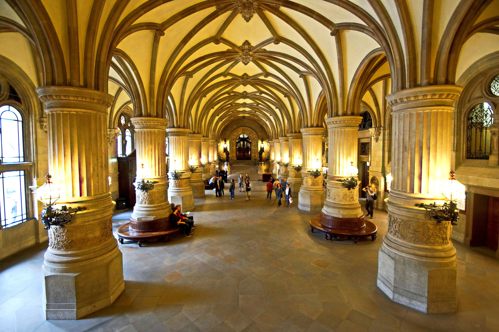 Hamburger Rathaus Foyer