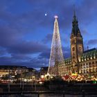 hamburger rathaus zur weihnachtszeit