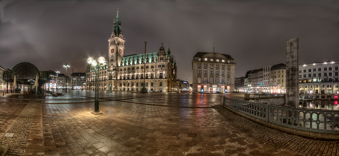 Hamburger Rathausplatz