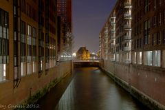 Hamburger Speicherstadt bei Nacht