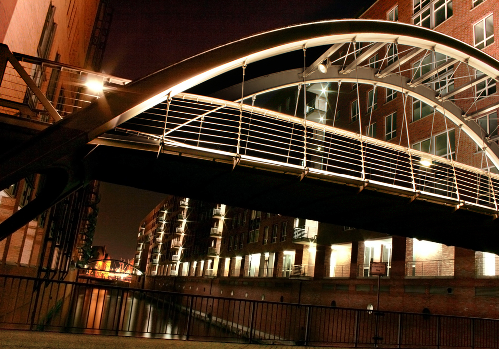 Hamburger Speicherstadt bei Nacht