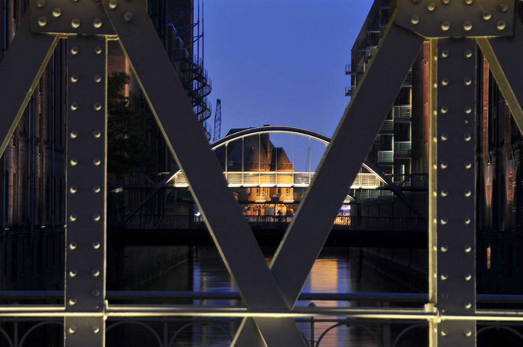 Hamburger -Speicherstadt bei Nacht