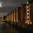 Hamburger Speicherstadt bei Nacht